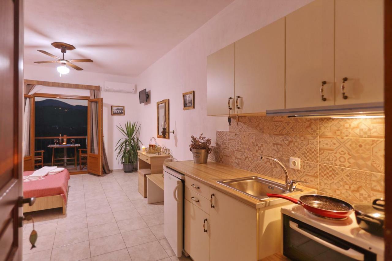 Giasemi Apartments Skópelos Eksteriør bilde